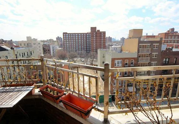 3rd image of 2311 31st Ave APT 6A
