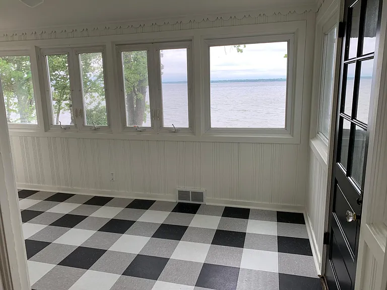1926 Birchmont Dr NE — Photo 10