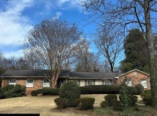 3732 Locksley Dr, Mountain Brook, AL 35223