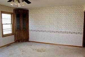 Dining area with built-in cabinet