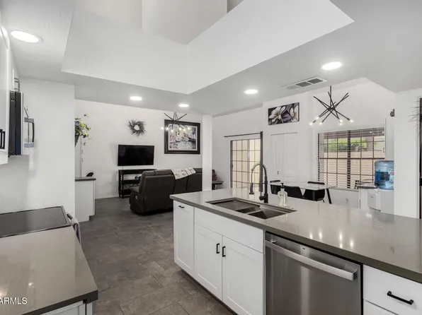 7724 S APRICOT Drive, Tempe, AZ 85284