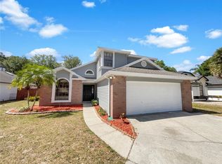 24620 Silversmith Dr, Lutz, FL 33559