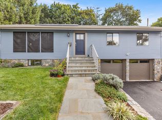 36 Woodcrest Ave, White Plains, NY 10604