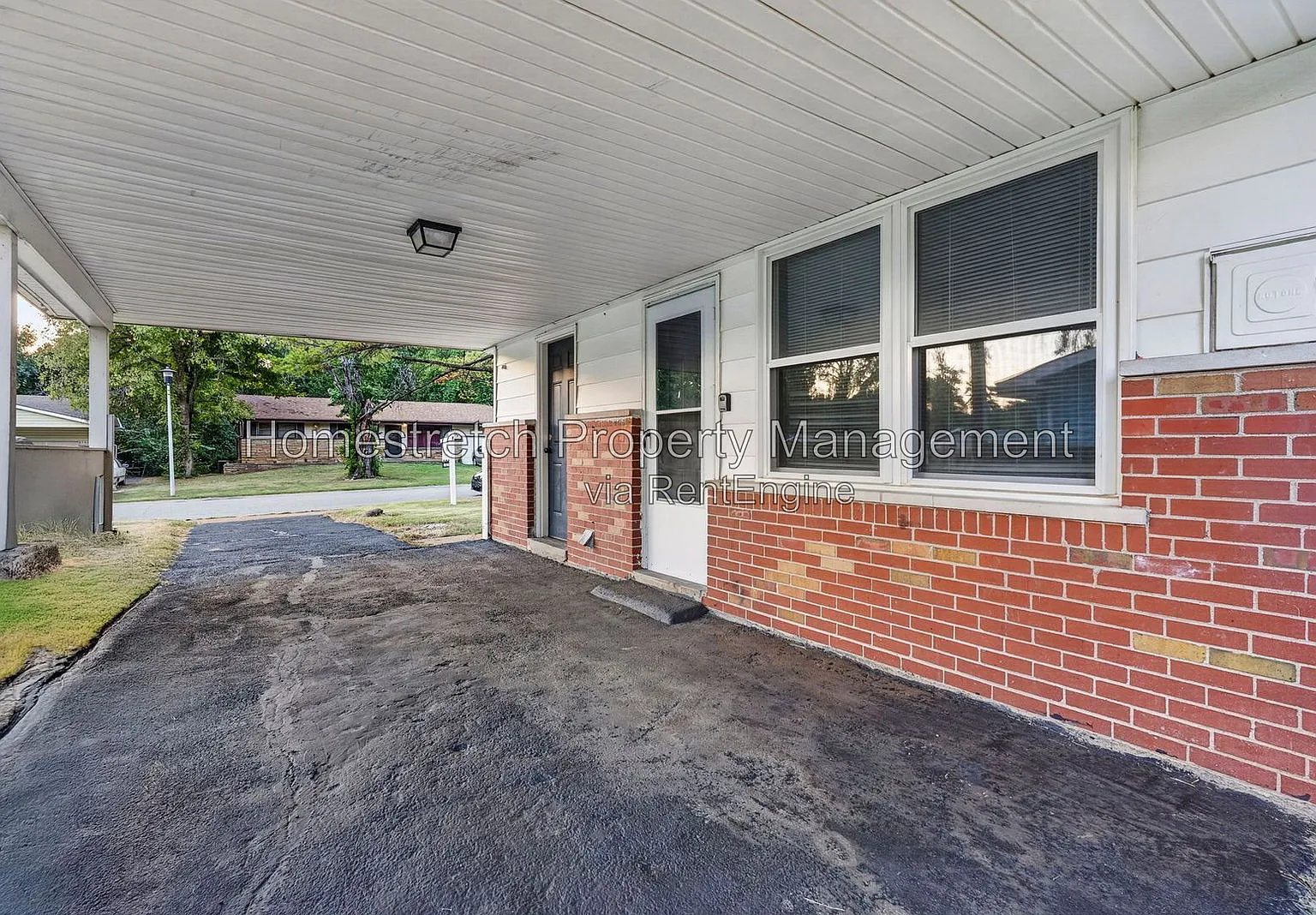 3 bed, 1.0 bath, 1150 sqft, $1,350 — Photo 4