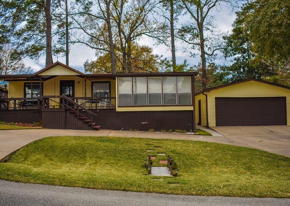 1st image of 205 Willow Bnd