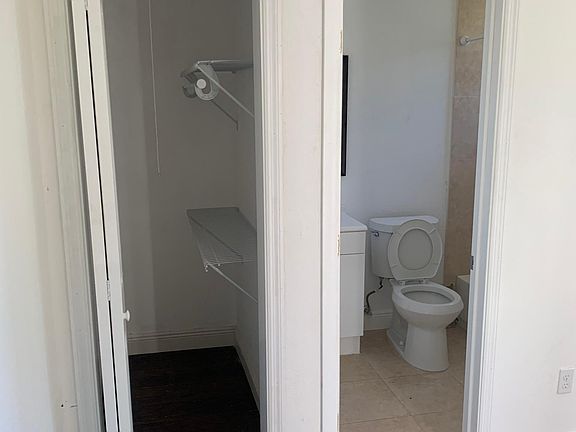 2nd image of 640 NE 145th St #3