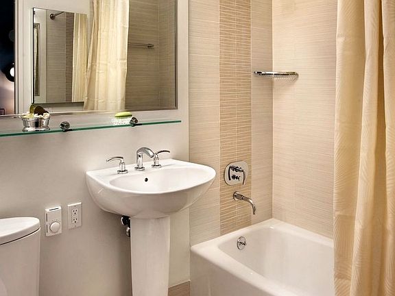 5th image of 200 W 67th St APT 19H