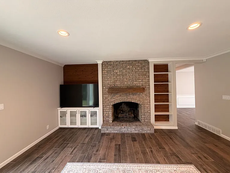 357 Shore Haven Dr SE — Photo 9