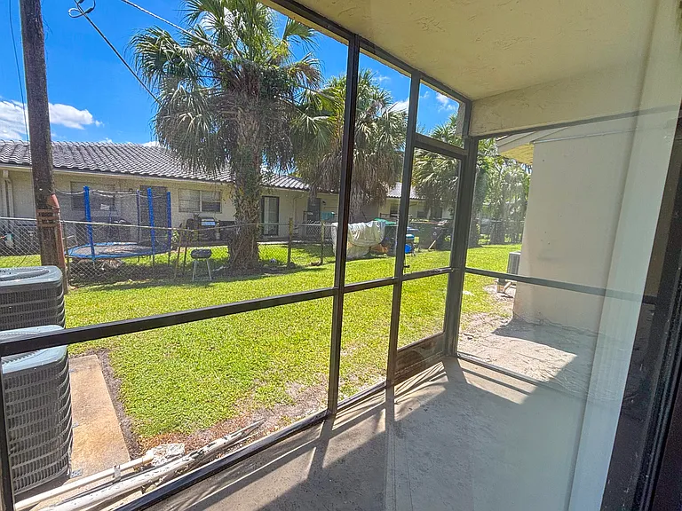 8502 NW 35th Ct #8508 — Photo 16