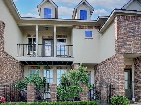 108 Stonehurst Dr, Youngsville, LA 70592
