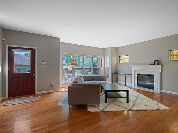 2nd image of 4249 Olive St #4249