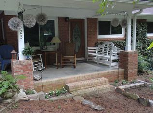 123 Little John Rd, Chapel Hill, NC 27517