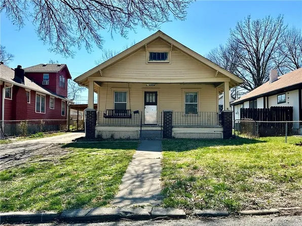 2215 Elizabeth Ave, Kansas City, KS 66102