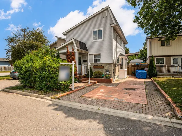 13 Jeffrey St, Brampton, ON L6S 2M9