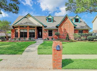 1614 White Wing Cir, Friendswood, TX 77546
