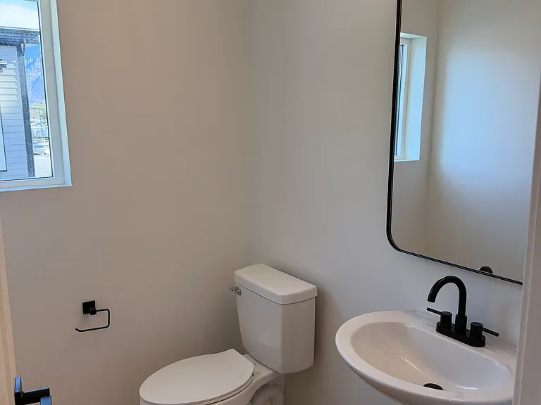 4338 S Main St — Photo 7