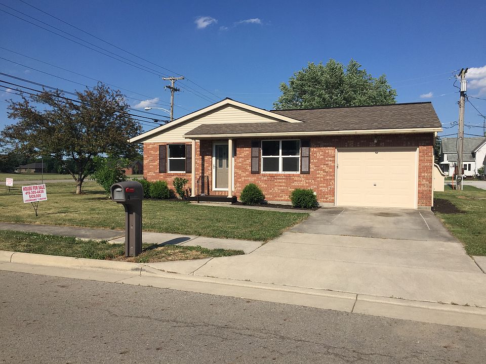 1st image of 4 Deer Dr