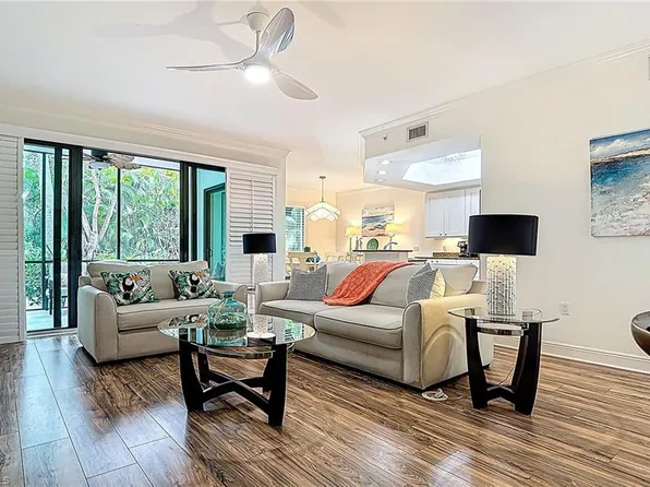 1025 Sandpiper ST #E104, NAPLES, FL 34102