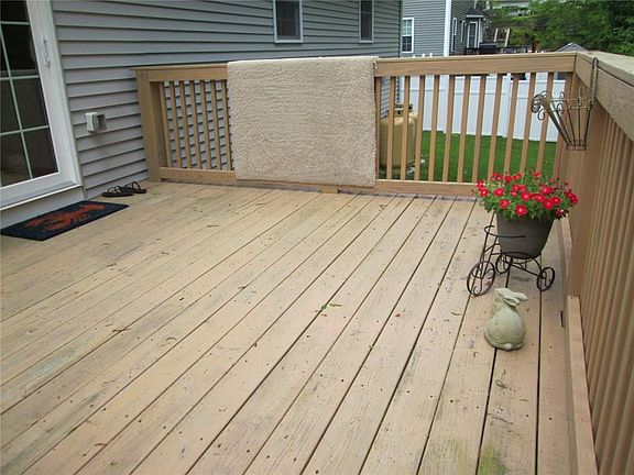 3rd image of 6 Whisper Ct