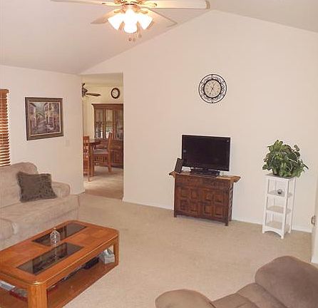 5th image of 39 Olmstead Cir