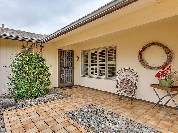 3rd image of 13235 W La Terraza Dr
