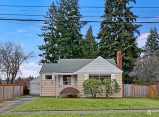13715 Ashworth Ave N, Seattle, WA