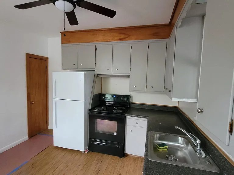 324 Spring St #1 — Photo 38