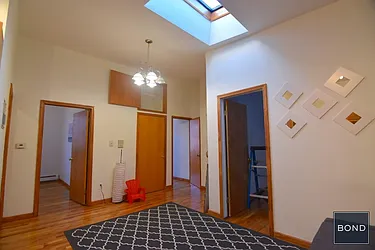 Rented by Bond New York