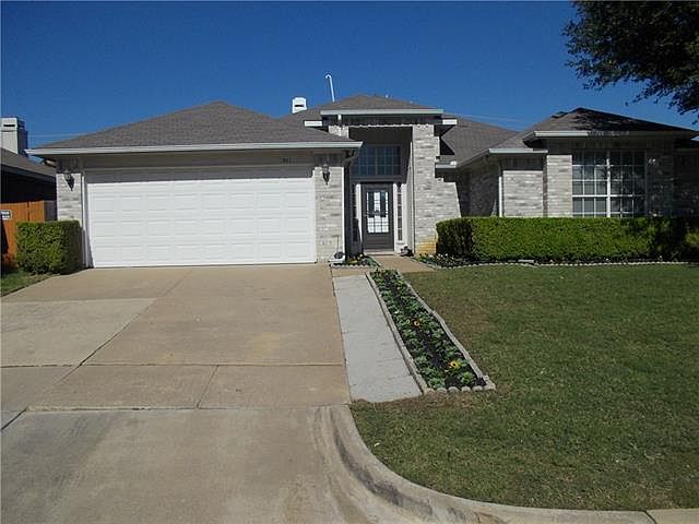 1st image of 921 Winterwood Ct