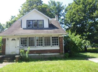 319 E South St, Centerville, IN 47330