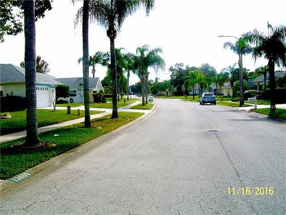 3rd image of 13600 Woodward Dr