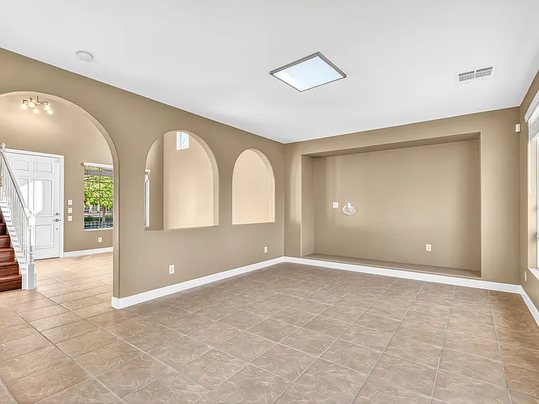 11757 Del Sur Ave — Photo 7