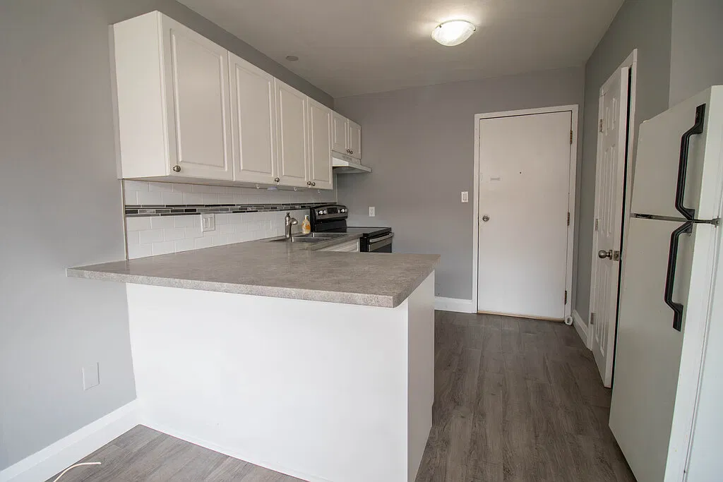 1 Ormond Street North - 12 — Photo 3
