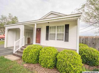 94 Henderson St, Moulton, AL 35650