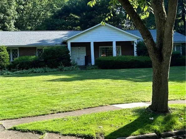 2915 Elmbrook Dr, Stow, OH 44224