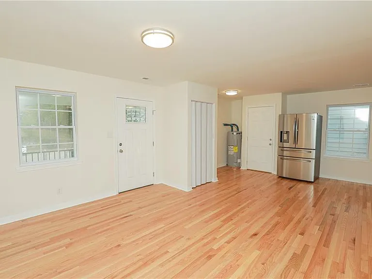 120 Lipscomb St — Photo 9