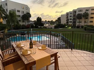 370 Golfview Rd APT 202, North Palm Beach, FL 33408