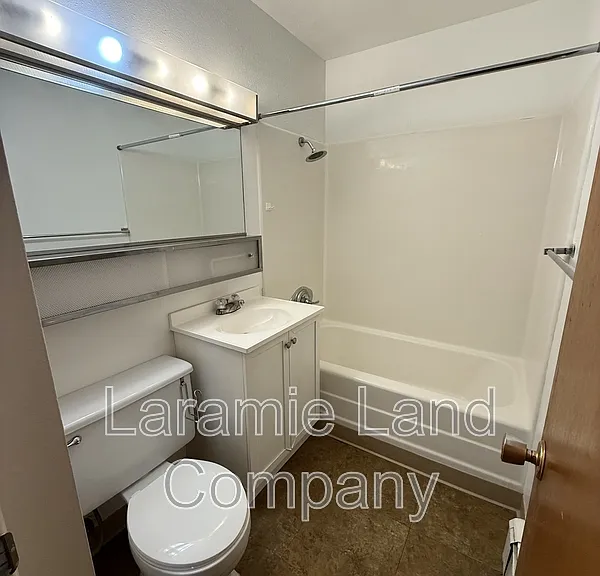 1609 E Baker St #7 — Photo 9