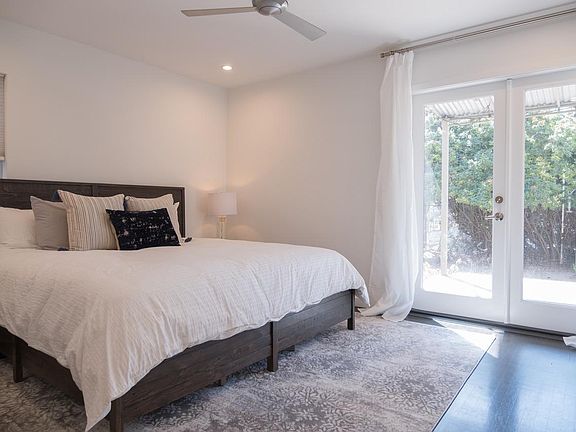 3rd image of 106 Paloma Ave