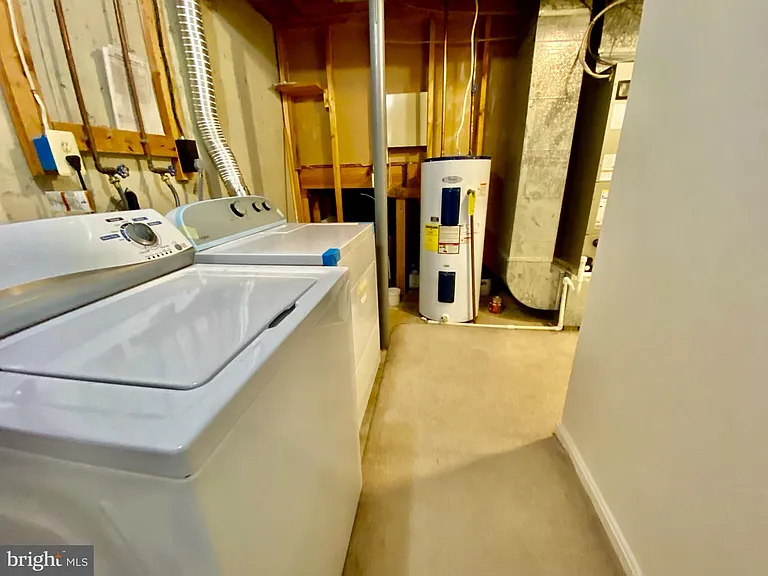 610 Coral Reef Dr — Photo 34