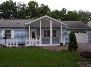 800 Roselyn Dr, Rantoul, IL 61866