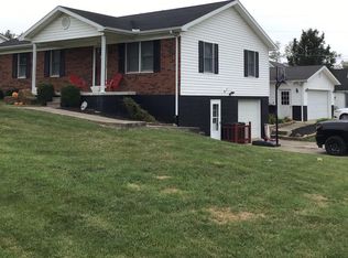 8049 Shelby St, Maysville, KY 41056