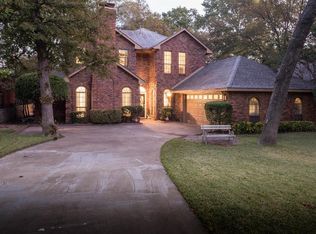 913 Royal Birkdale Dr, Garland, TX 75044