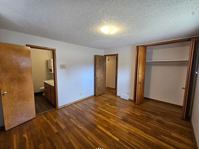 11822 E 15th Ave — Photo 13