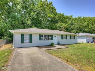 302 Saint James St, Neosho, MO 64850