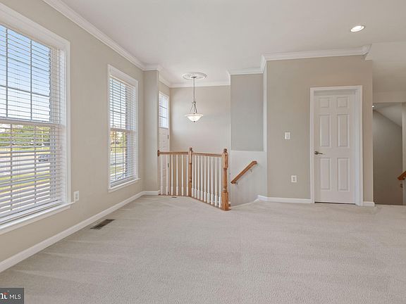 4th image of 2461 Silk Ct