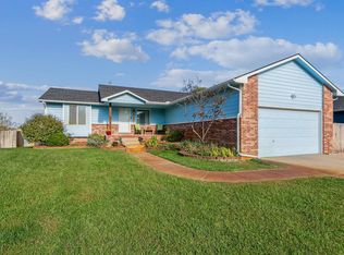 430 S Eastridge St, Valley Center, KS 67147