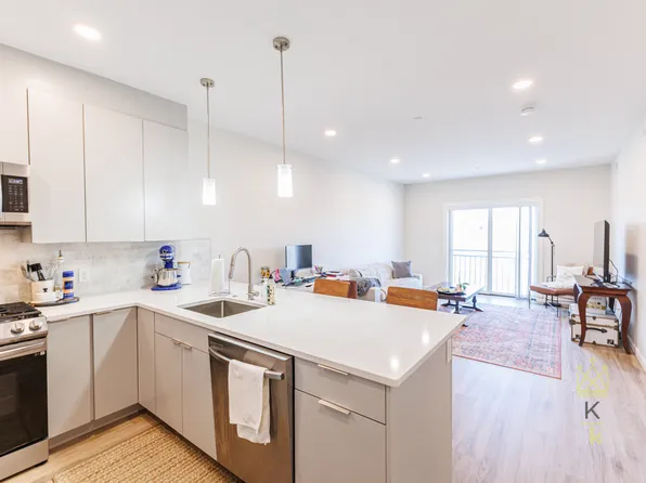 458 Washington St, Brighton, MA