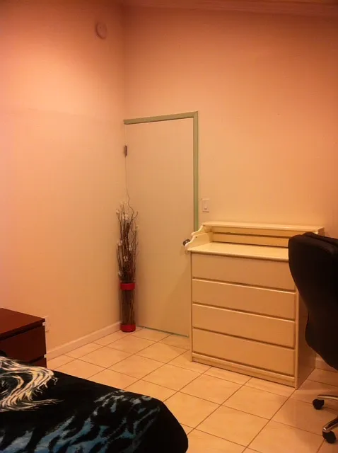 1 bed, 150 sqft, $1,150 — Photo 4