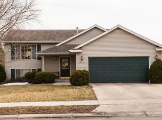 4516 57th St NW, Rochester, MN 55901